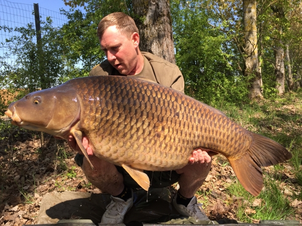 Robbie Powell: 44lb