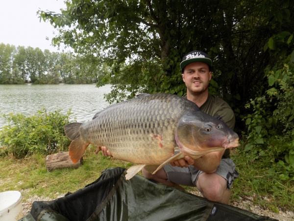 Shane Laylor: 44lb