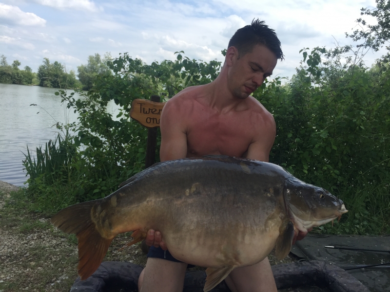 Chris Booth: 44lb