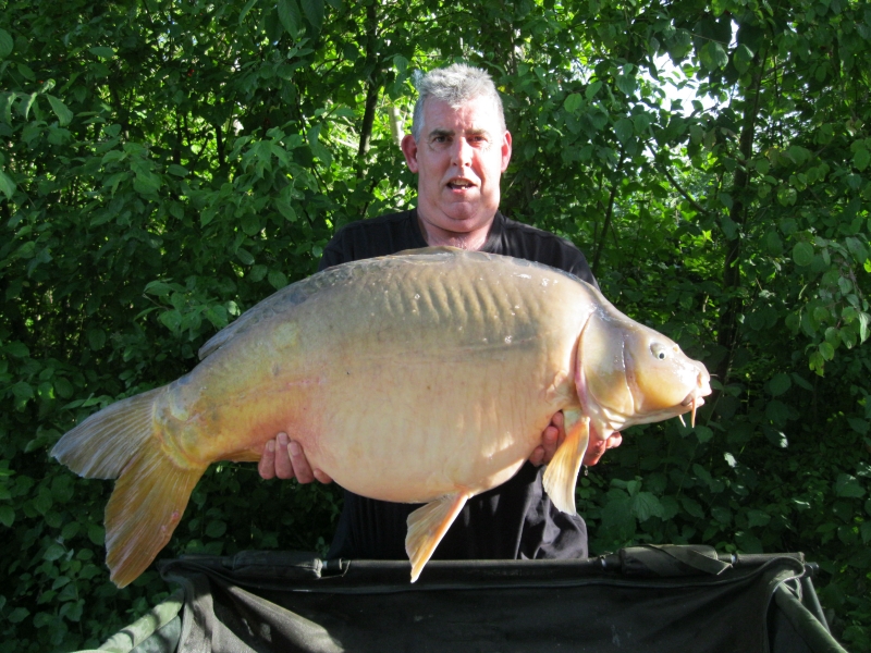 Ian Young: 42lb