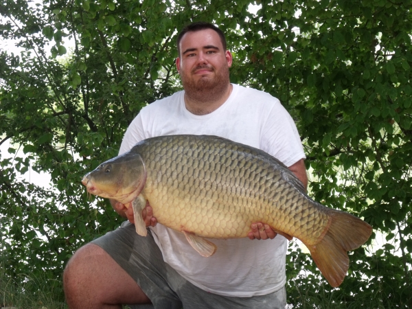 Lewis Smith: 45lb