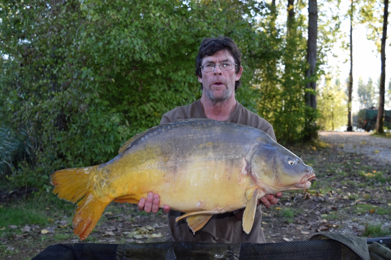 Gary Adams: 33lb