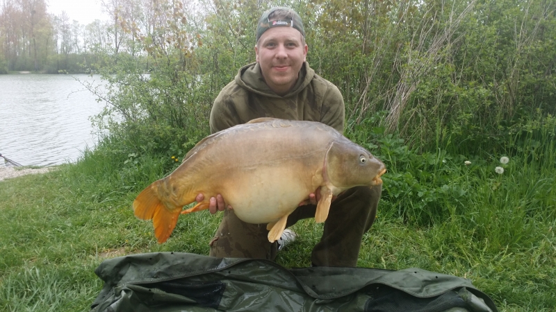 Nick Jones: 38lb