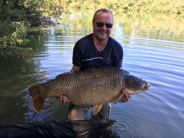 Les Hine: 68lb