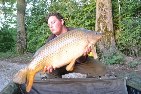 Charlie Hunt: 44lb