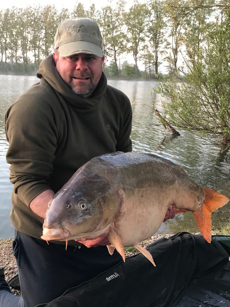 Dan Munt: 44lb