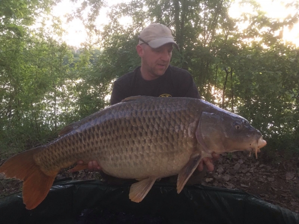 Julian Hall: 44lb