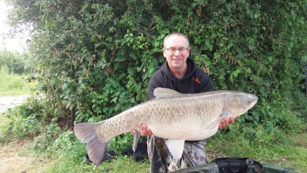 Colin Burch: 42lb