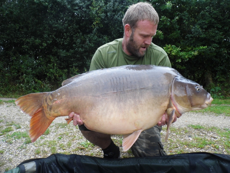 Carl Blythe: 45lb