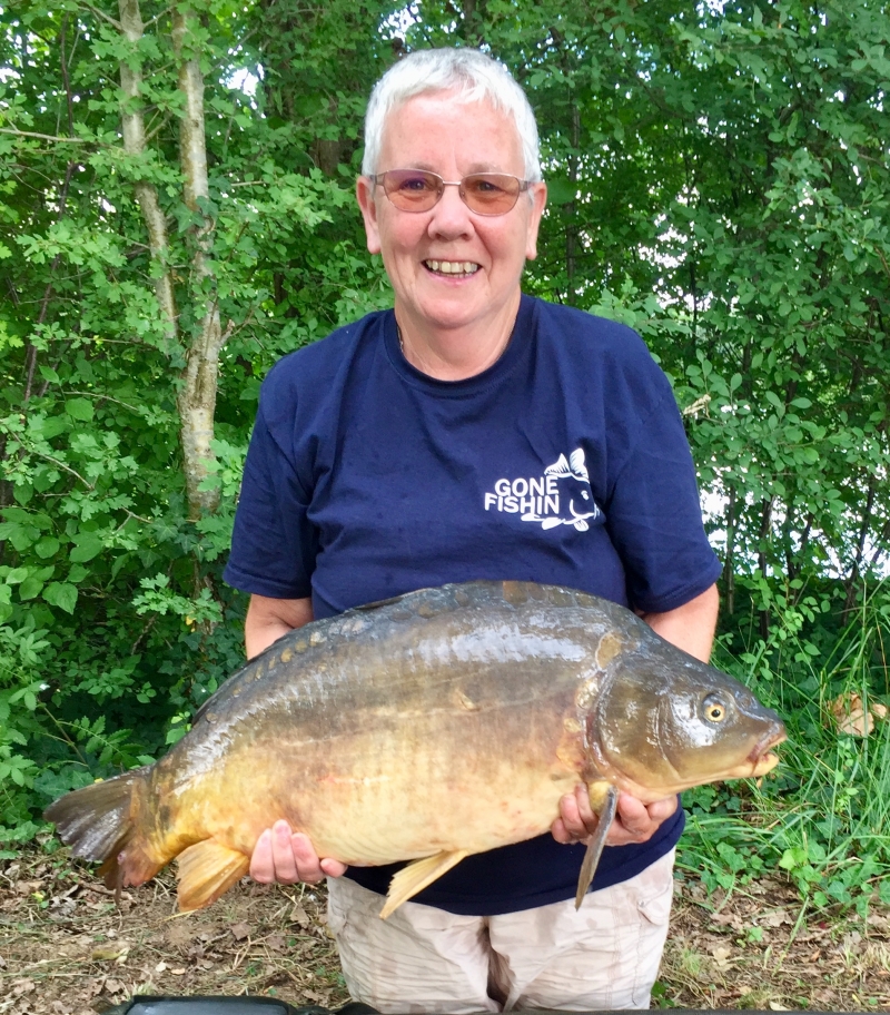 Nuala Gray 24lb