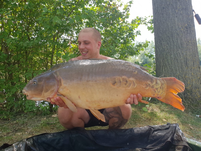 Ricky Osborne 52lb 4oz mirror