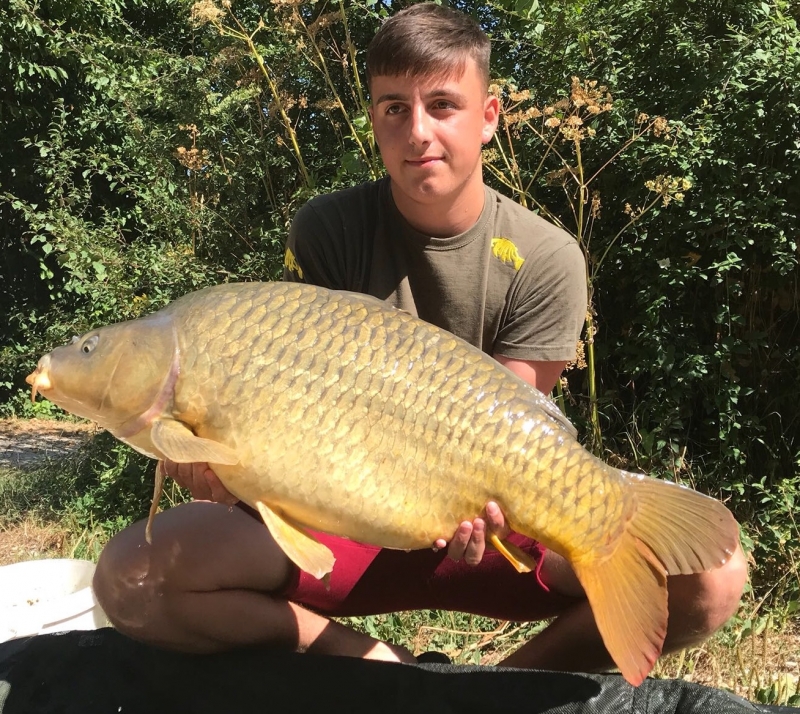 Ben Moore 35lb10oz