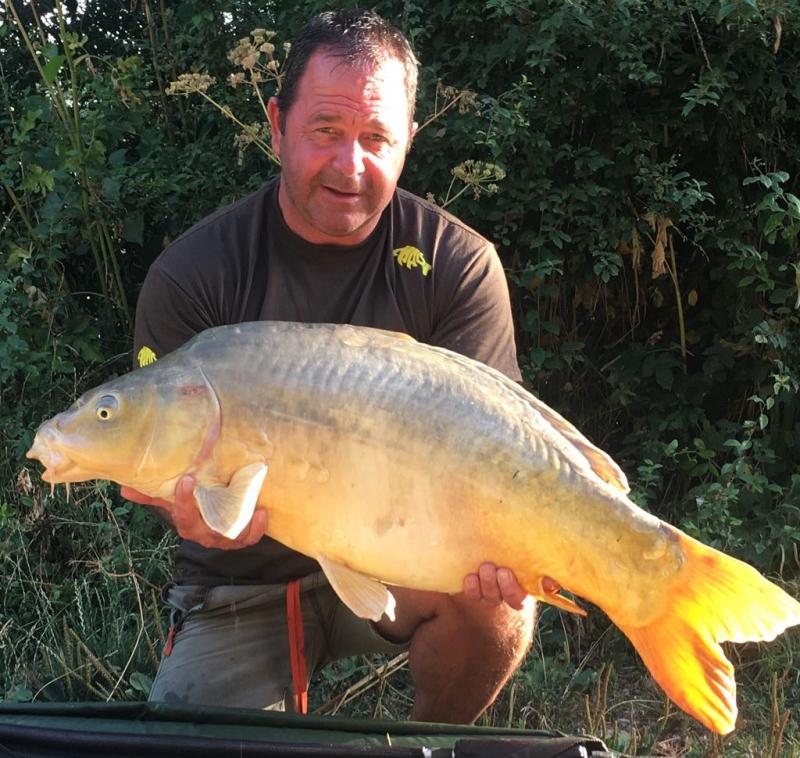 Lee Moore 30lb 10oz