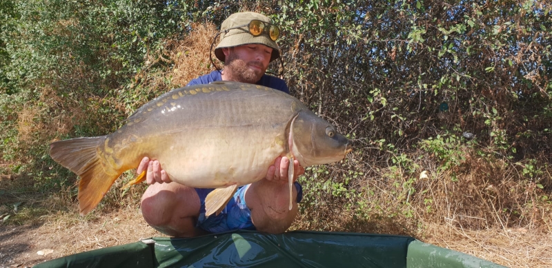 Wayne Harris 42lb2oz