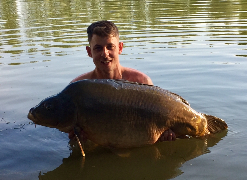 Geoff Dixion 46lb mirror