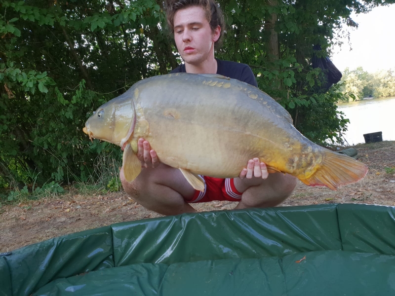 Sam Meredith 40lb mirror