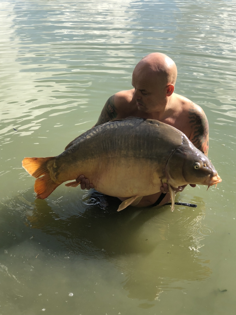 Jason Watson 46lb mirror