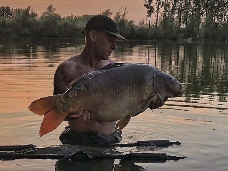 Stevie Hawkwood 50lb 6oz mirror