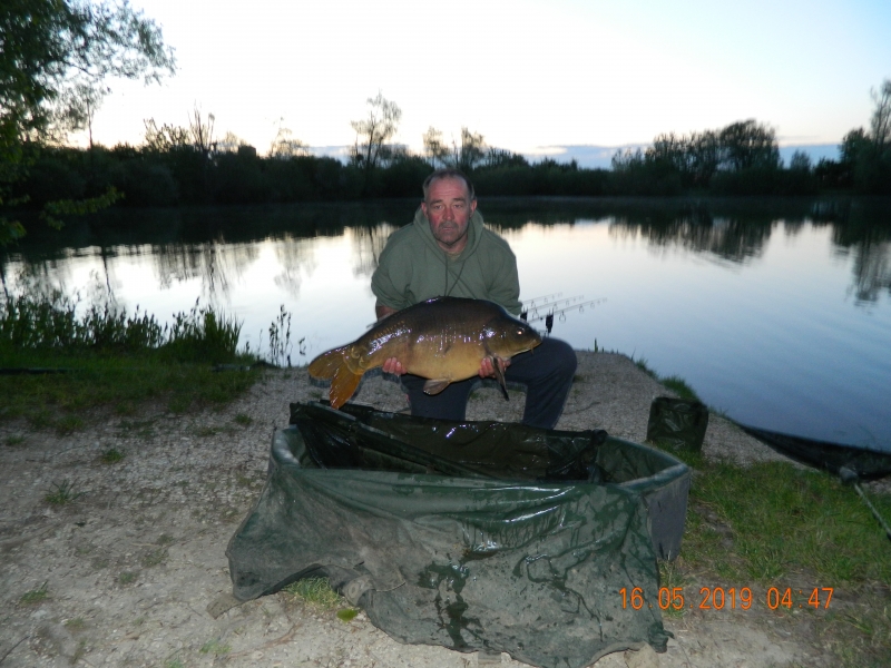 Robert Earey 33lb 10oz