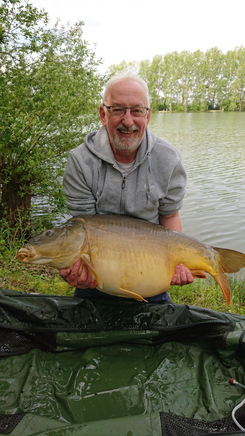 Dave Fairiess 37lb 10oz