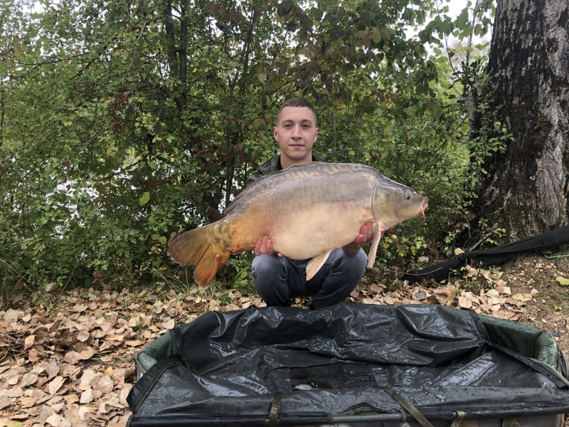 Carlton Davis 32lb mirror