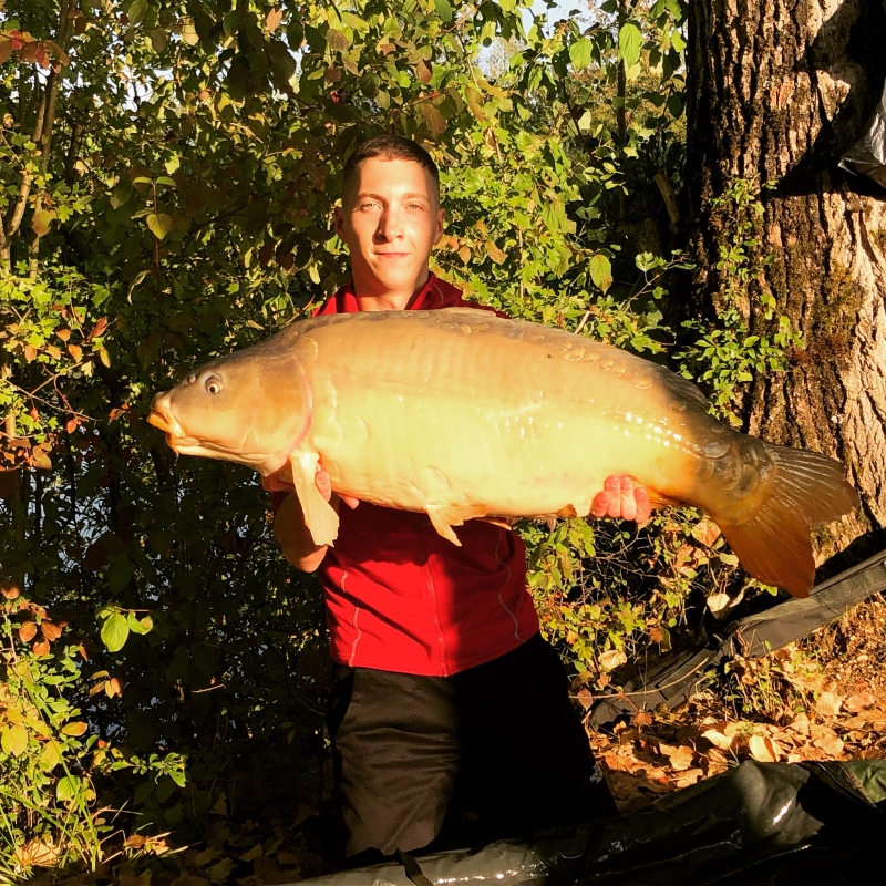 Carlton Davis 44lb mirror